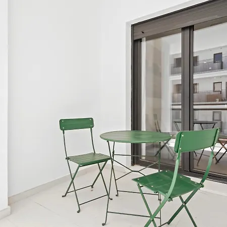 Apartment New Guadalfaro